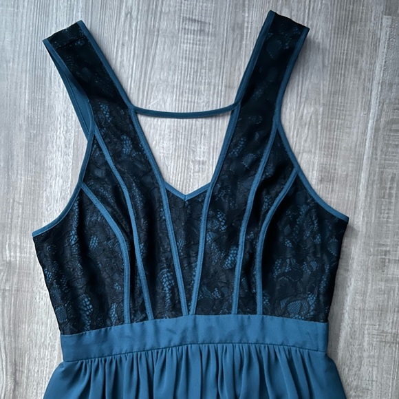 Formal maxi dress - Picture 3 of 4